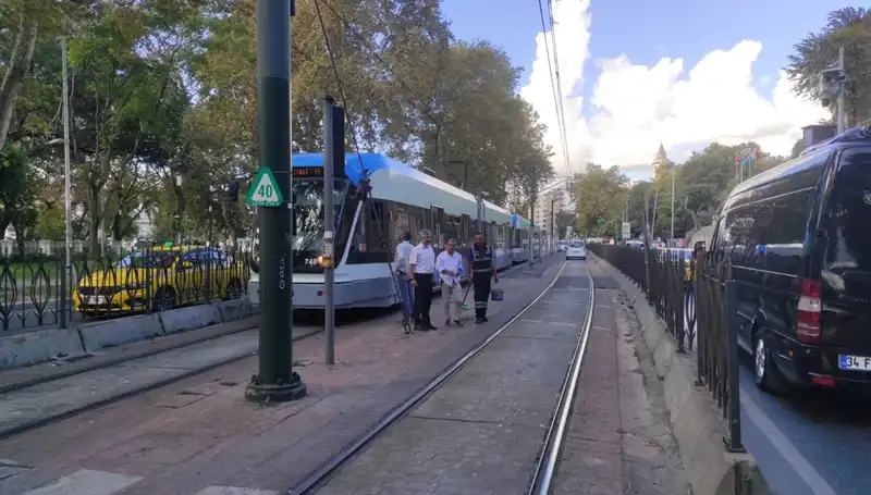 Beyoğlu'nda Tramvay Kazası: Yayaya Çarpmanın Ayrıntıları ve Sonuçları