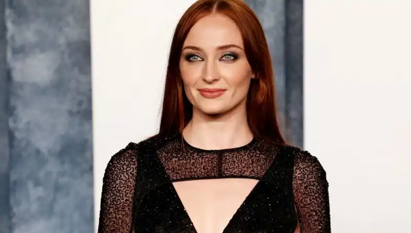 Sophie Turner'ı Kızdıran Olay: Game of Thrones Yıldızına Yorum Üzerine Tepkiler