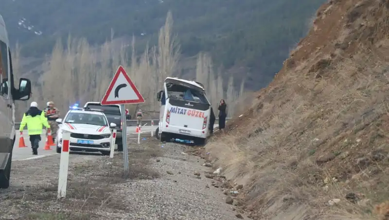 Oltu’da İşçi Servisi Aracının Kazasında Çok Sayıda Yaralı