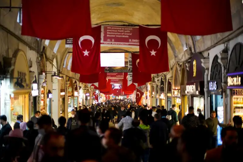 Kapalıçarşı'da Şok: 100 Milyon Liralık Vurgunun Arkasında Ne Var?