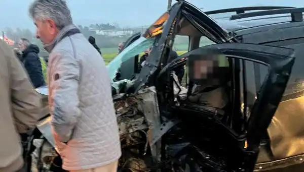 Arnavutköy'de Korkunç Kaza: Bir Can Yandı, İki Kişi Yaralı