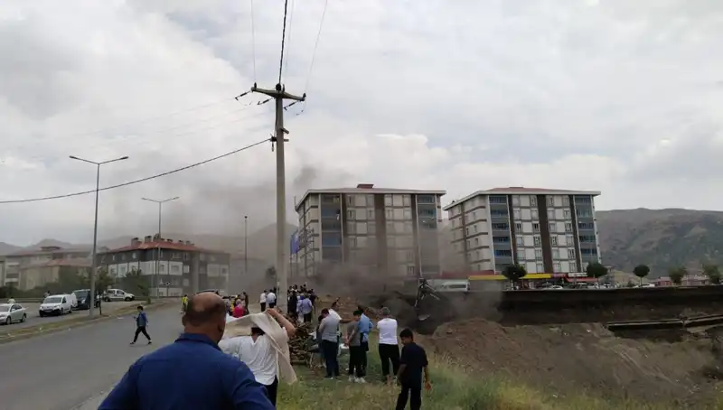 Bitlis'te Doğalgaz Hattında Patlama: Can Kaybı ve Yaralılar Var