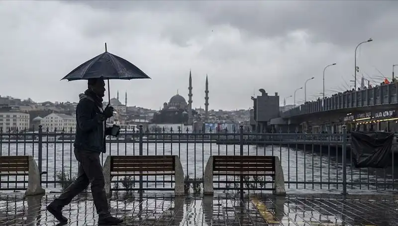 İstanbul'da Bahar İllüzyonu Sona Erdi: Kış Geliyor!