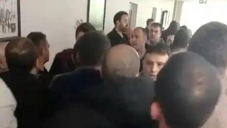 Karamürsel Belediyesi'ndeki İhale Kavgası Büyüyor: Olayın Perde Arkası