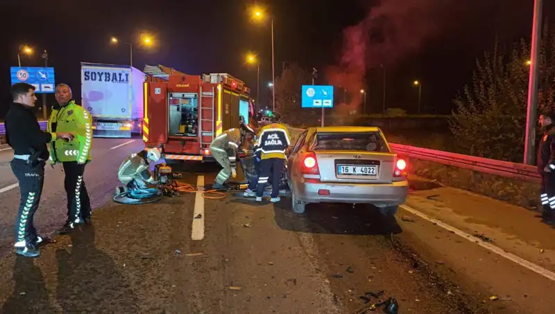 Kamyona Arkadan Çarpan Sürücü, Hayatını Tehlikeye Attı!
