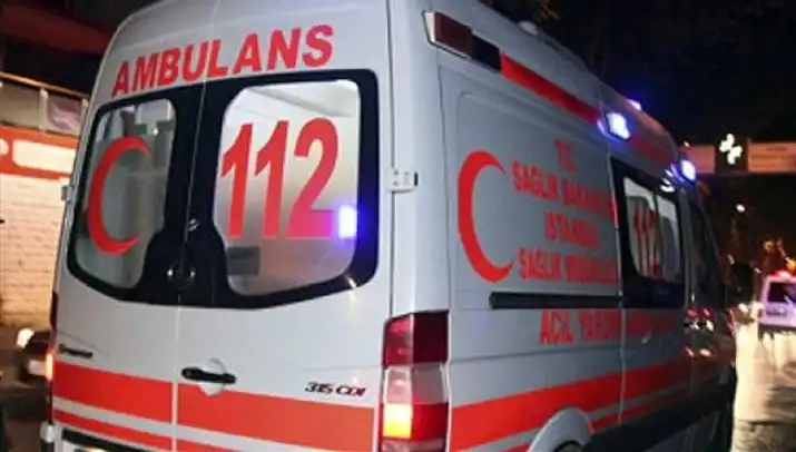 Afyonkarahisar’da Trafik Kazası: 1 Ölü, 3 Yaralı Otomobil Devrildi