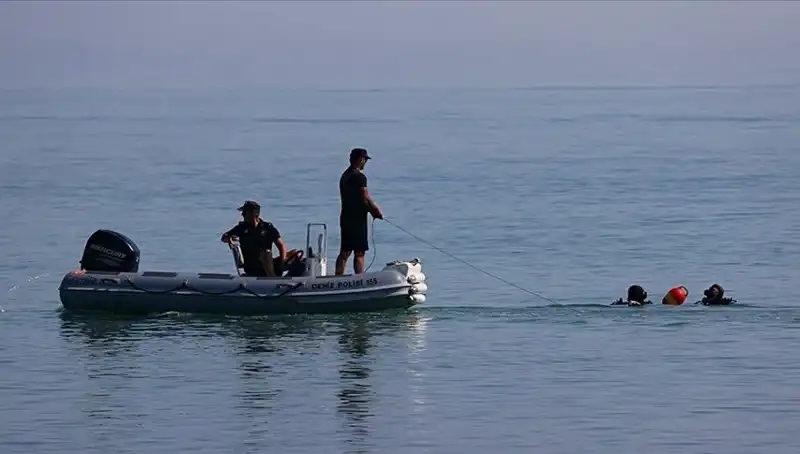 Kuşadası’nda Serinlemek İçin Denize Giren Genç, Feci Bir Şekilde Hayatını Kaybetti