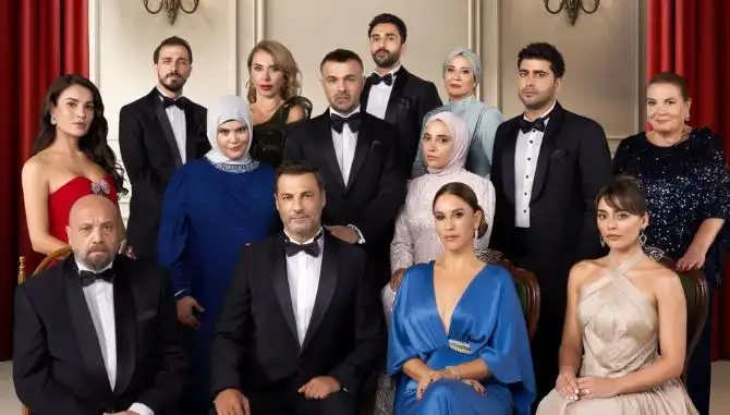 Kızılcık Şerbeti Yeni Sezonuyla Geri Dönüyor: İlk Bölüm Tarihi Açıklanıyor!