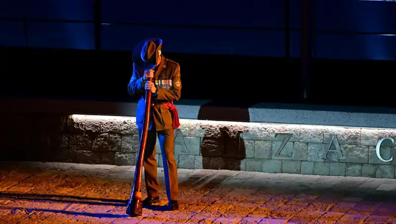 Anzak Koyu'nda Duygusal Anlar: "Şafak Ayini" Coşkuyla Gerçekleşti