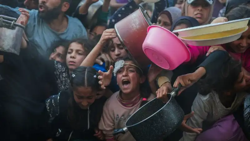 Gazze'de Açlık Krizi: Un Stokları Tükendi, Yaşam Tehdit Altında