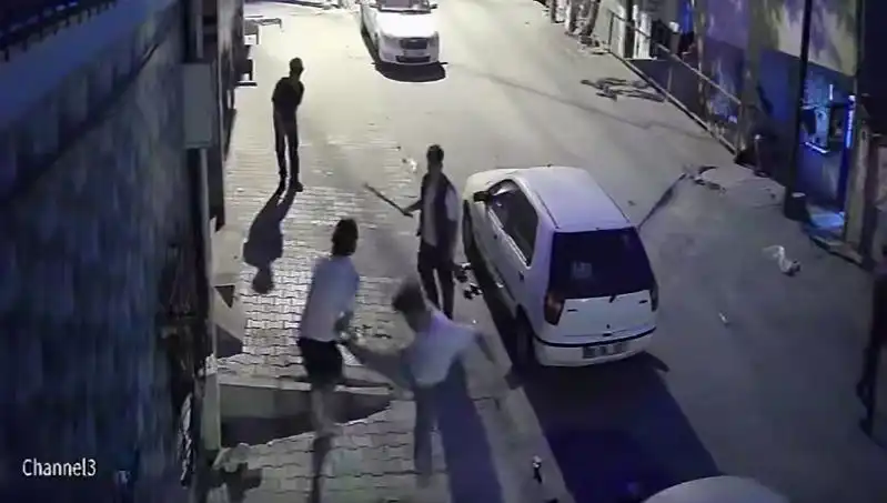 Başakşehir'de Taşlı Sopalı Kavga: Neler Yaşandı?