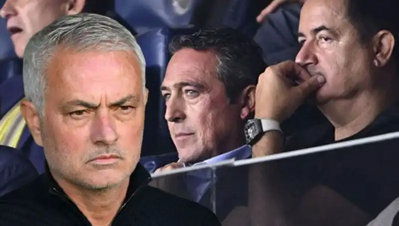 Fenerbahçe Yönetiminden Mourinho Hakkında Çarpıcı Açıklama: Ayrılacak mı?