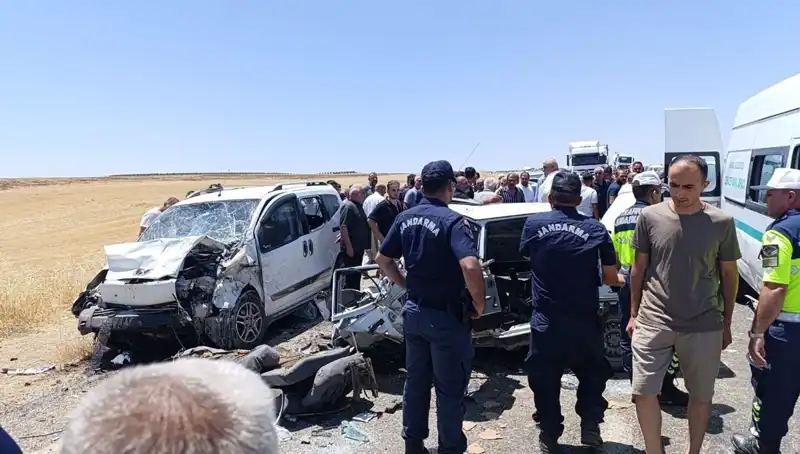 Trafik Kazası Kan Dondurdu: 4 Can Gitti, 1 Kişi Yaralandı