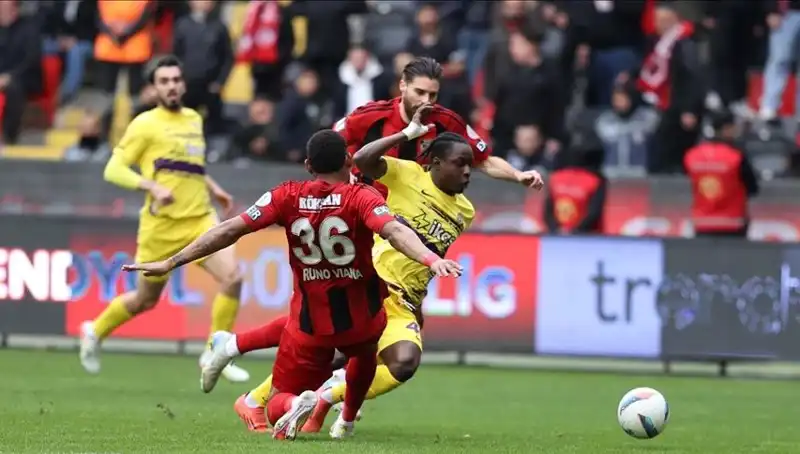 Milli Ara Bitti, Süper Lig Heyecanı Tekrar Başlıyor!