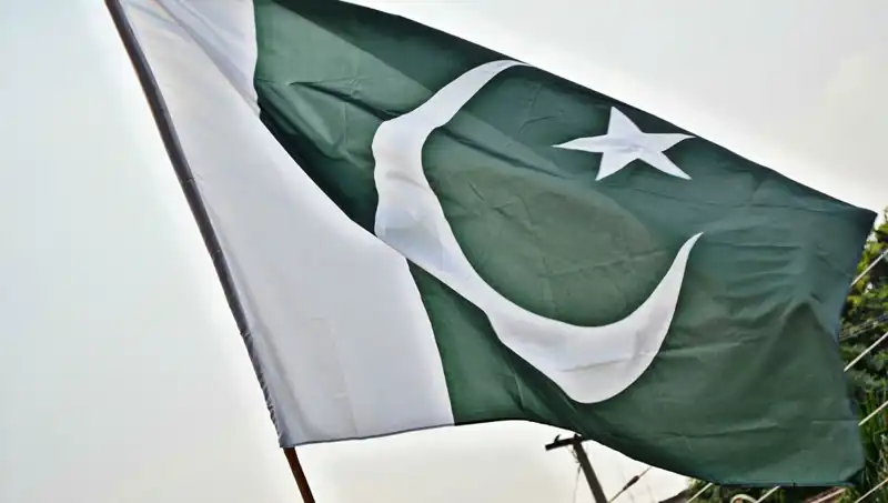 Pakistan'da Çöken Bina Faciasında Ölü Sayısı Artıyor, Yeni Detaylar Ortaya Çıktı
