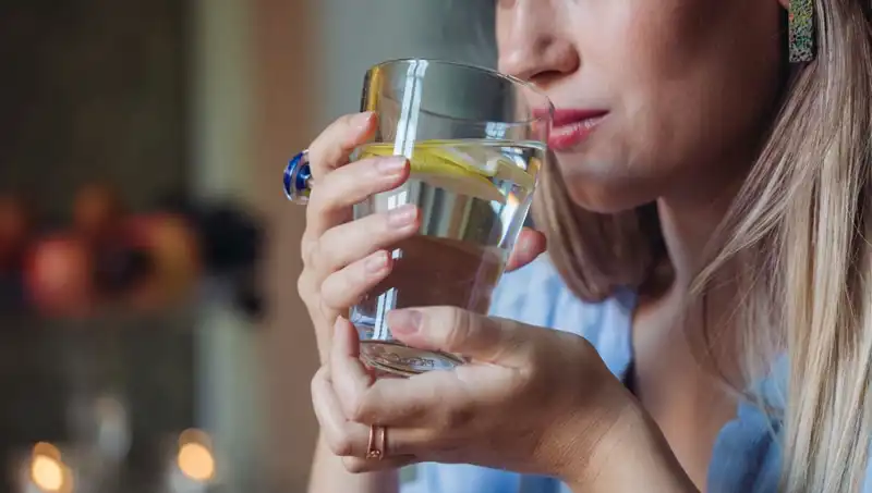 Aç Karnına 1 Litre Su İçmenin 5 Önemli Faydası