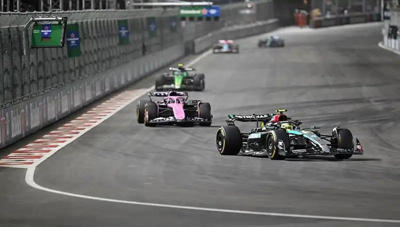 2024 Formula 1 Sezonu Başlıyor: Heyecan ve Rekabet Dolu Bir Yıl Bekleniyor