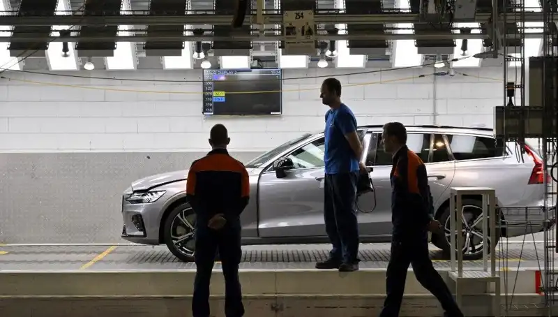 Volvo'dan Şok Karar: Belirli Modellerin Satışı Durduruldu