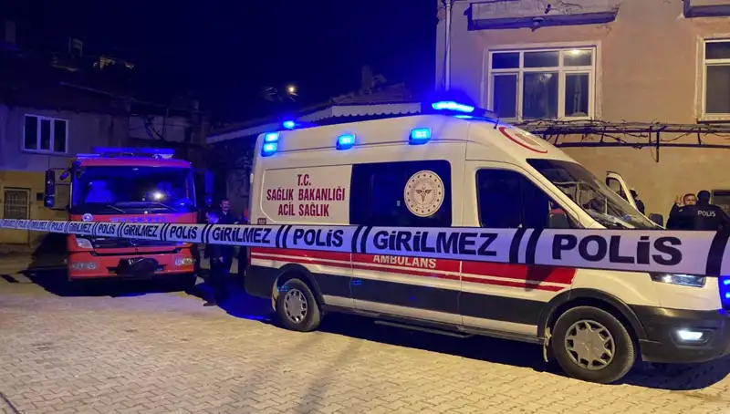 Yaşlı Adamın Trajik Ölümü: Evinin İçinde Yanmış Halde Bulundu