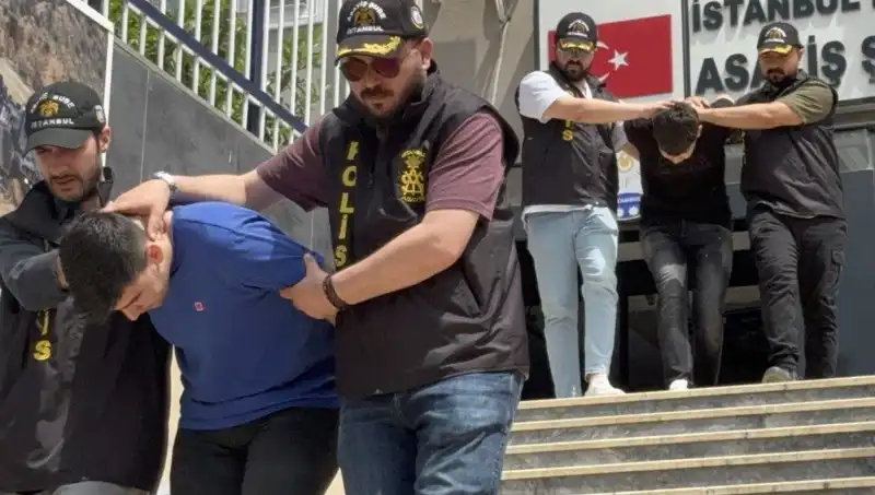 Üsküdar'da Silahlı Saldırı Şoku: İki Kişi Tutuklandı!